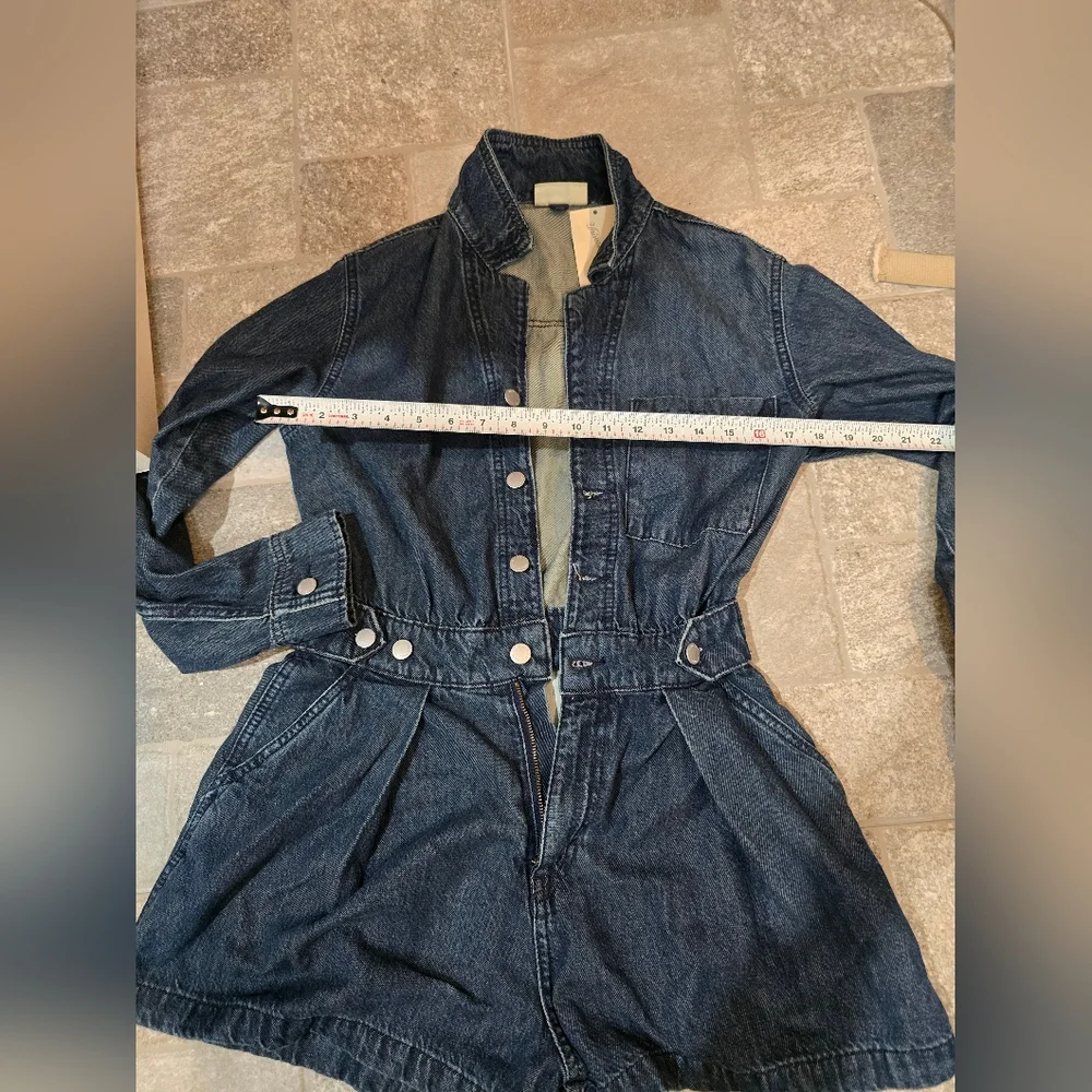 NWT Denim Blue Women's Jean Romper Size 6 Small Medium Button Up Cinch Waist - Picture 7 of 7